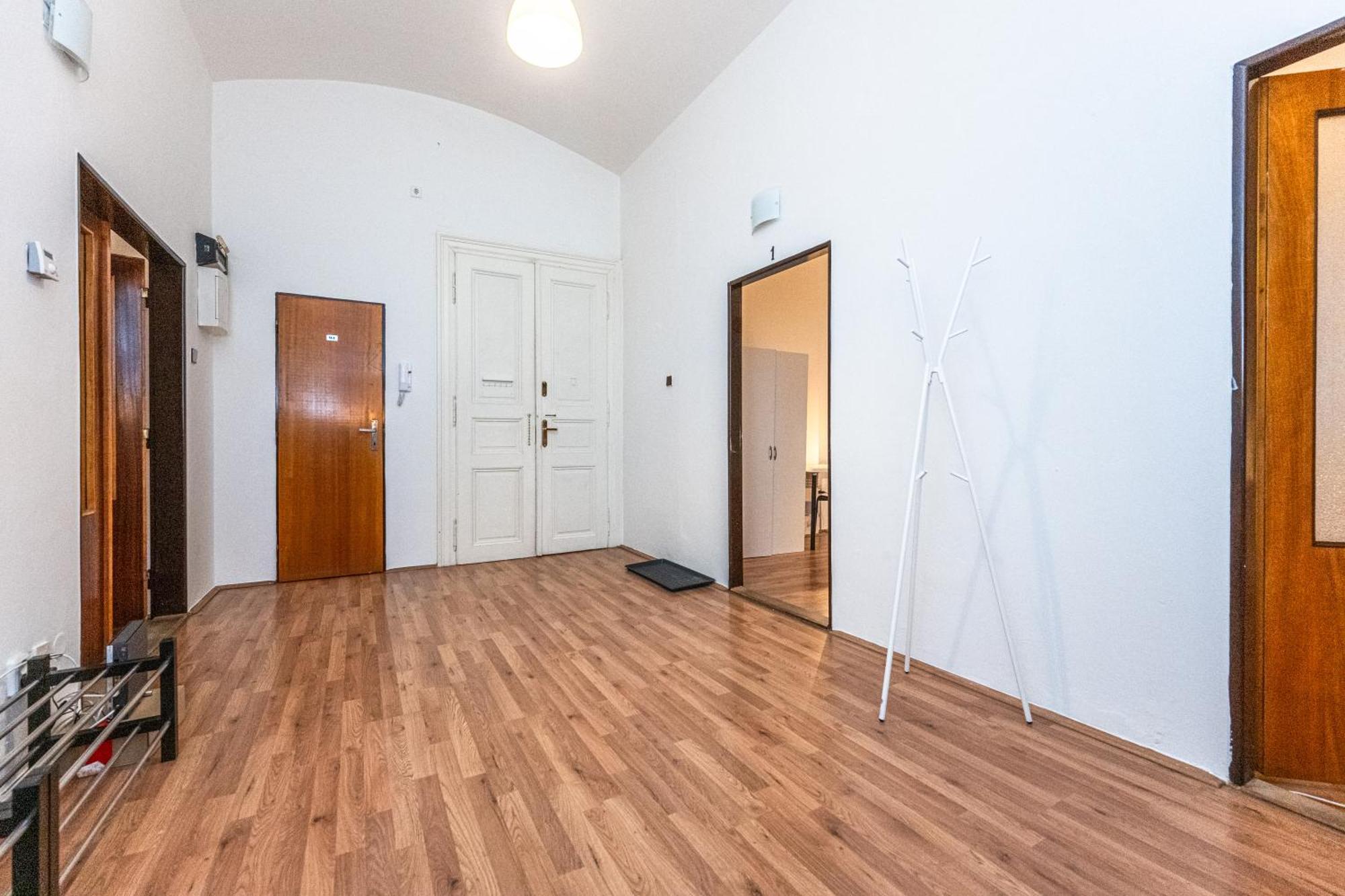 Legerova Apartments Praga Esterno foto